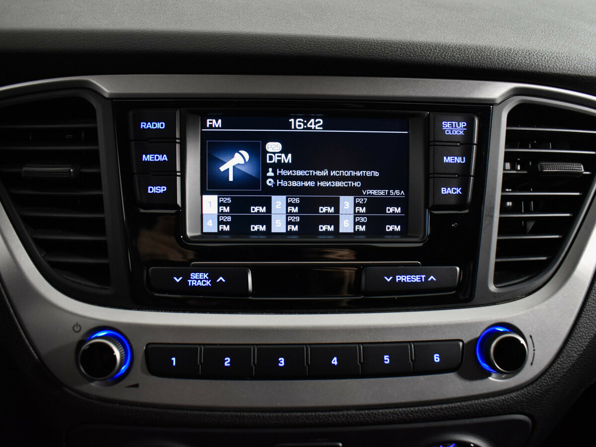 Hyundai Solaris с пробегом — 2017 год. Фото: #13