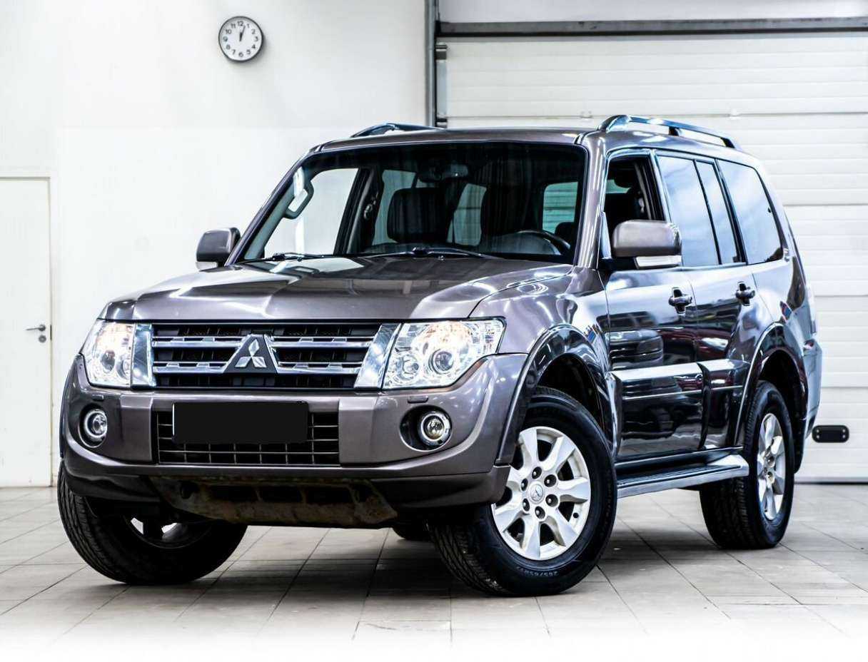 Mitsubishi Pajero с пробегом — 2012 год. Посмотреть фото