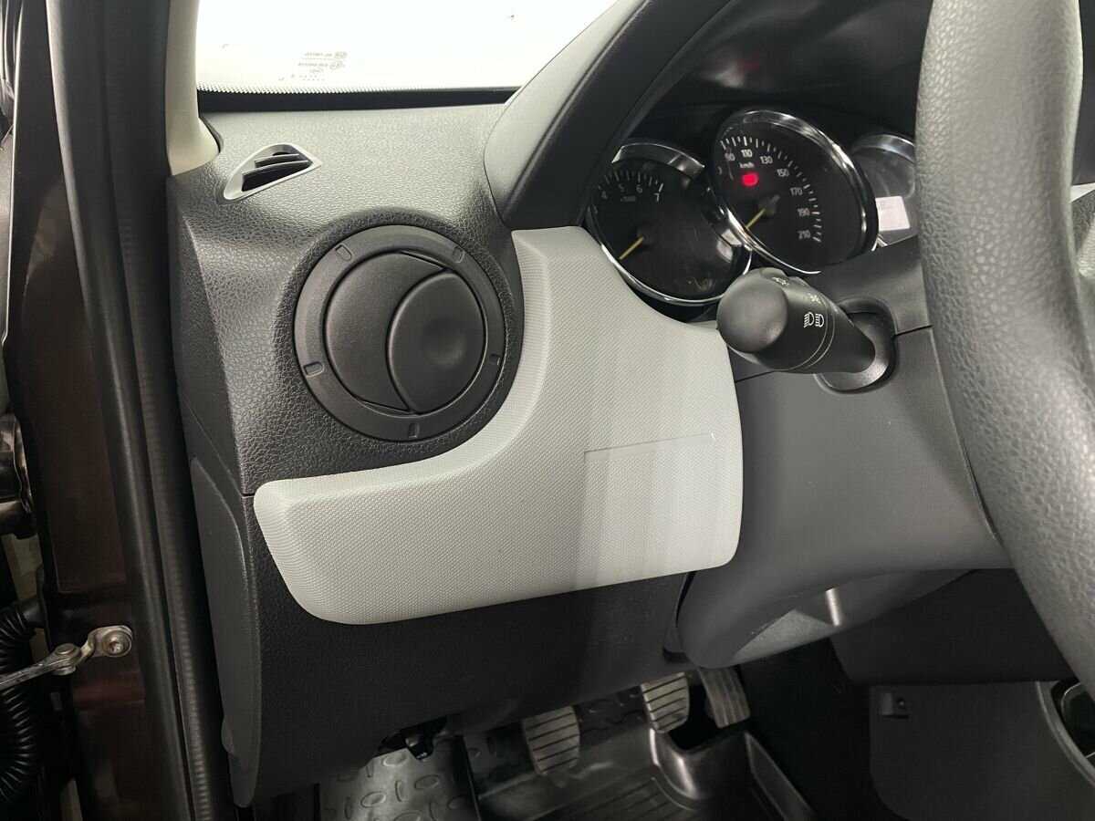 Renault Duster с пробегом — 2016 год. Фото: #8