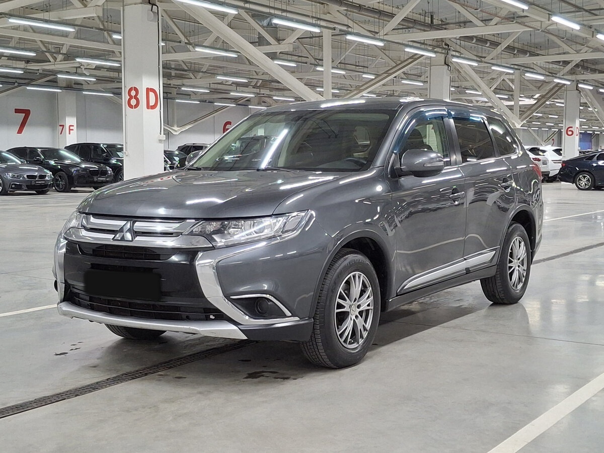 Mitsubishi Outlander с пробегом — 2015 год. Посмотреть фото