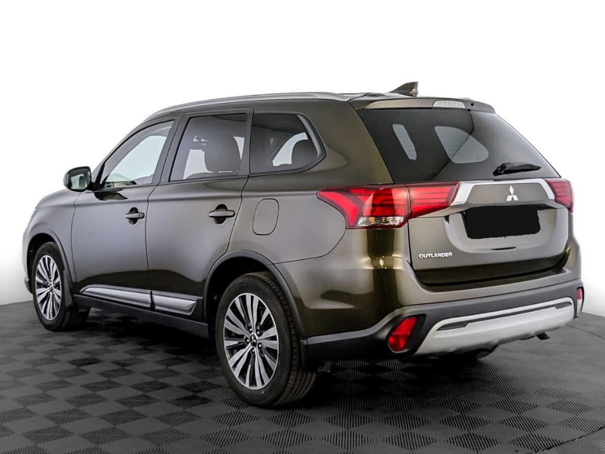 Mitsubishi Outlander с пробегом — 2021 год. Фото: #6