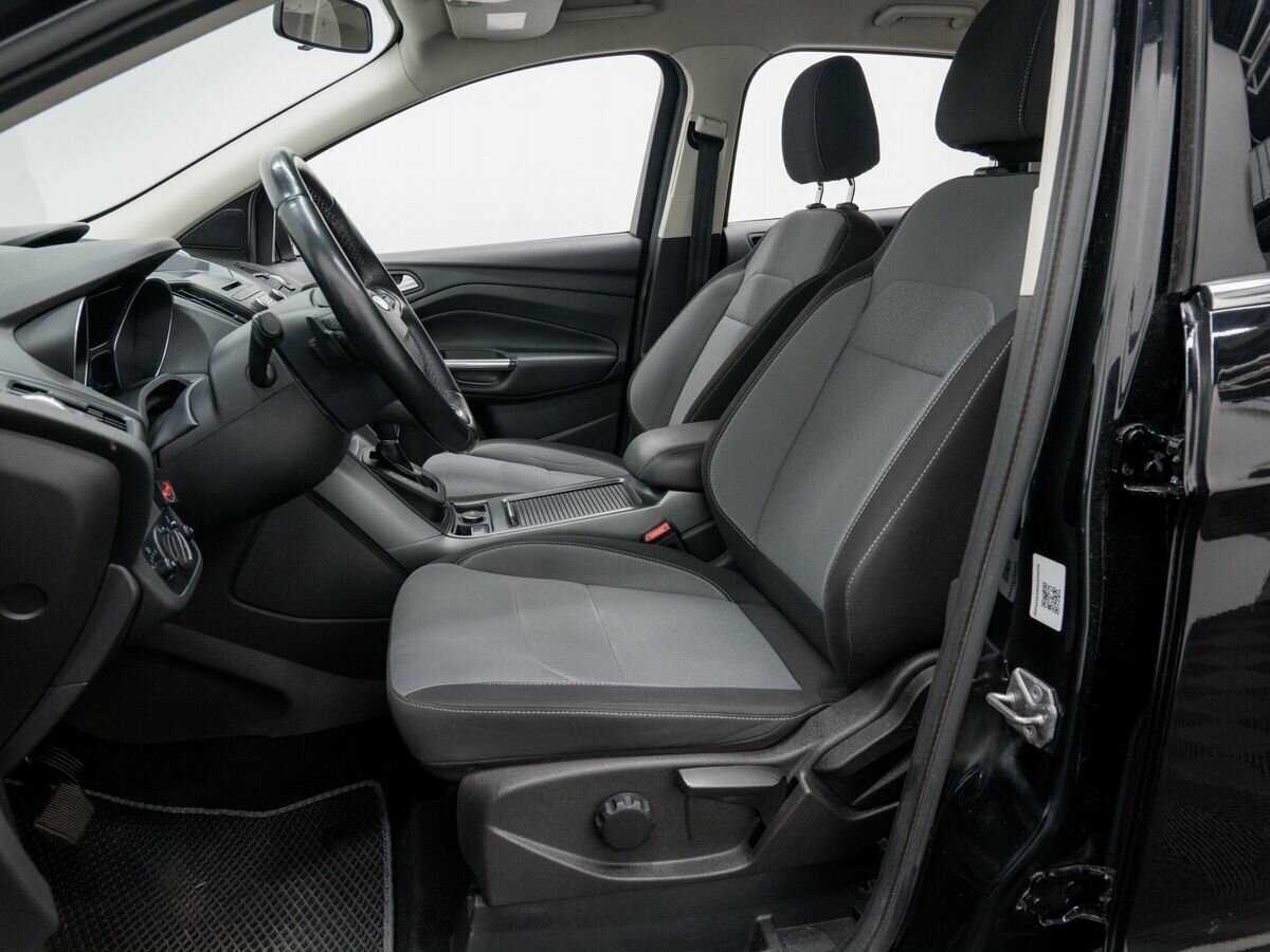 Ford Kuga с пробегом — 2016 год. Фото: #13