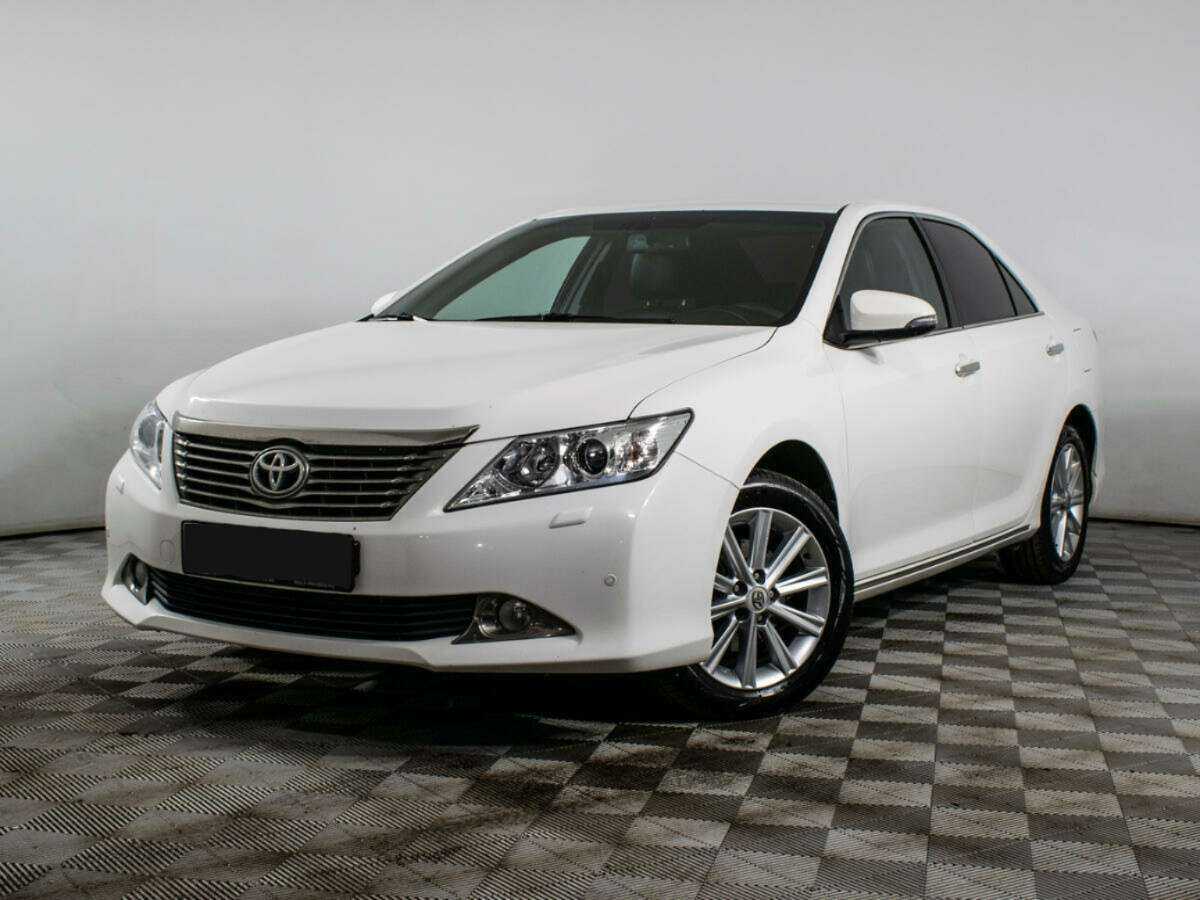 Toyota Camry с пробегом — 2014 год. Посмотреть фото