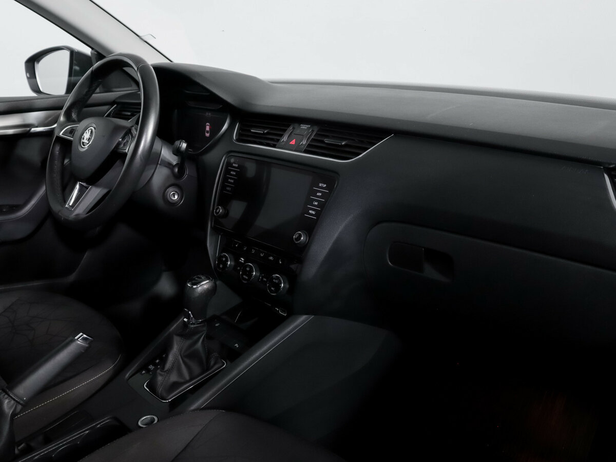 Skoda Octavia с пробегом — 2018 год. Фото: #6