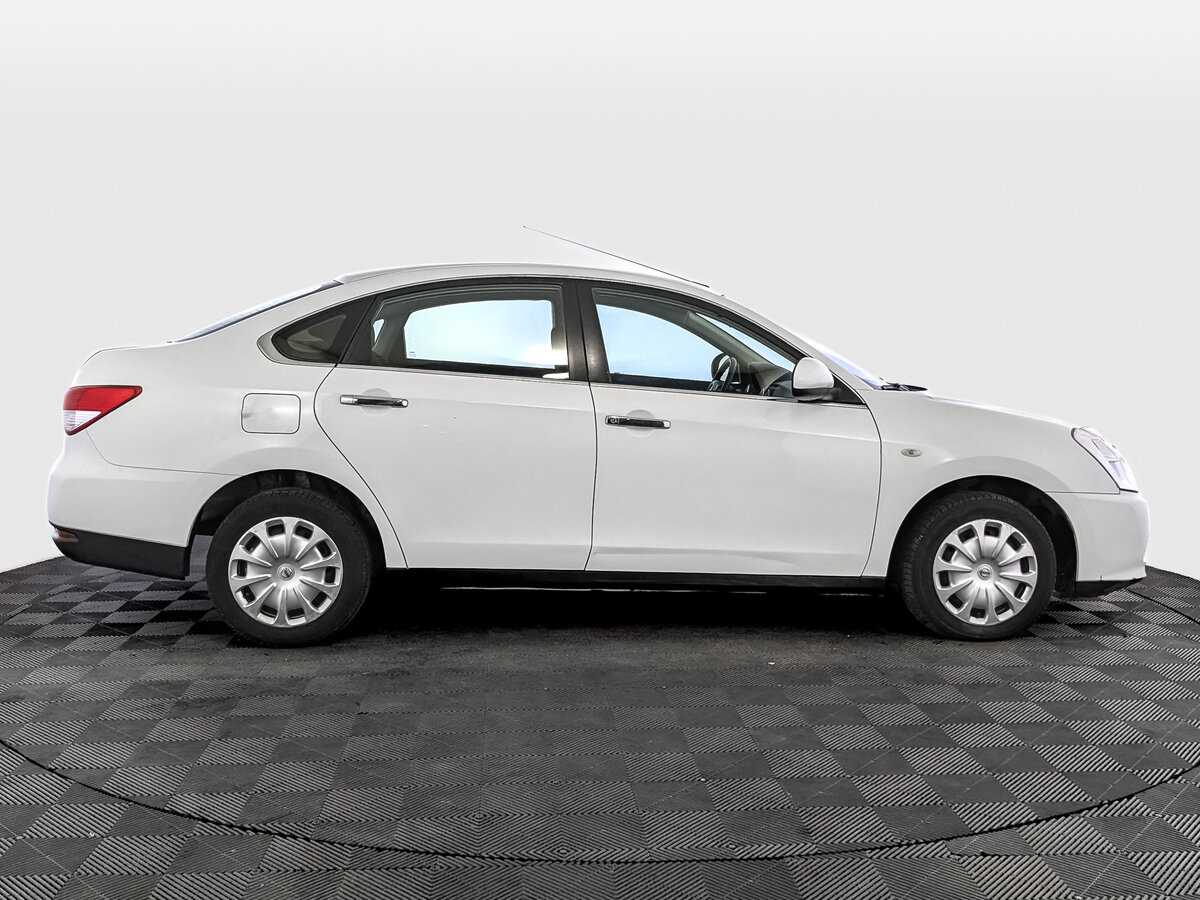 Nissan Almera с пробегом — 2015 год. Фото: #3