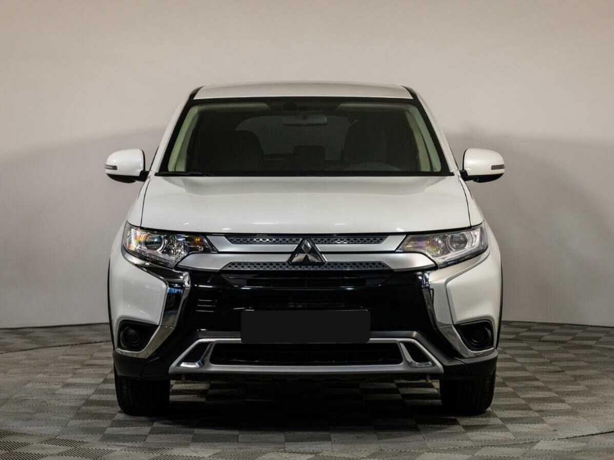 Mitsubishi Outlander с пробегом — 2020 год. Фото: #0