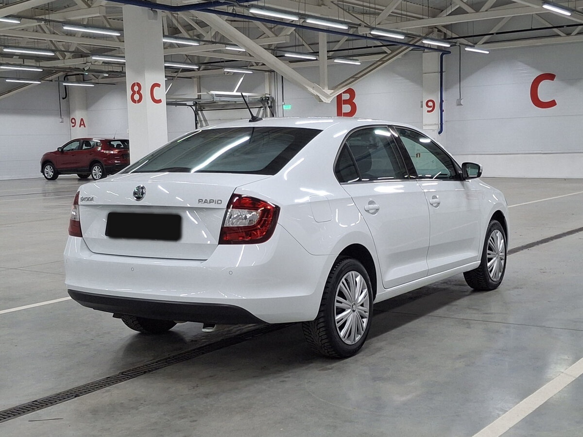 Skoda Rapid с пробегом — 2018 год. Фото: #4