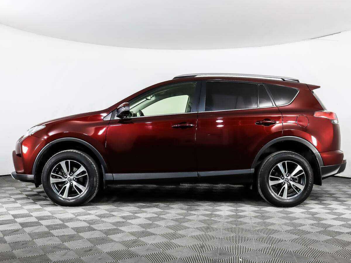 Toyota RAV4 с пробегом — 2016 год. Фото: #7