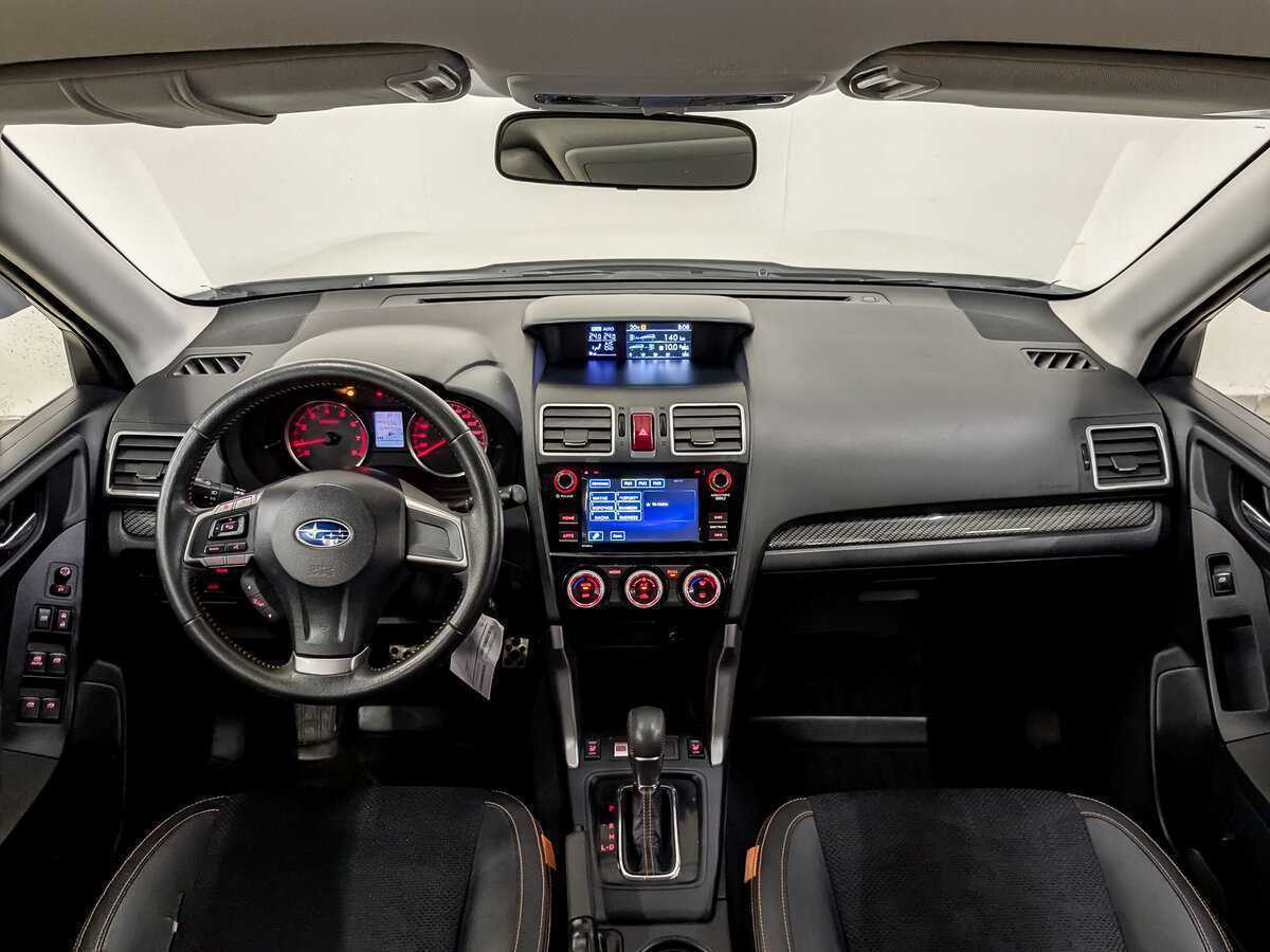 Subaru Forester с пробегом — 2015 год. Фото: #13