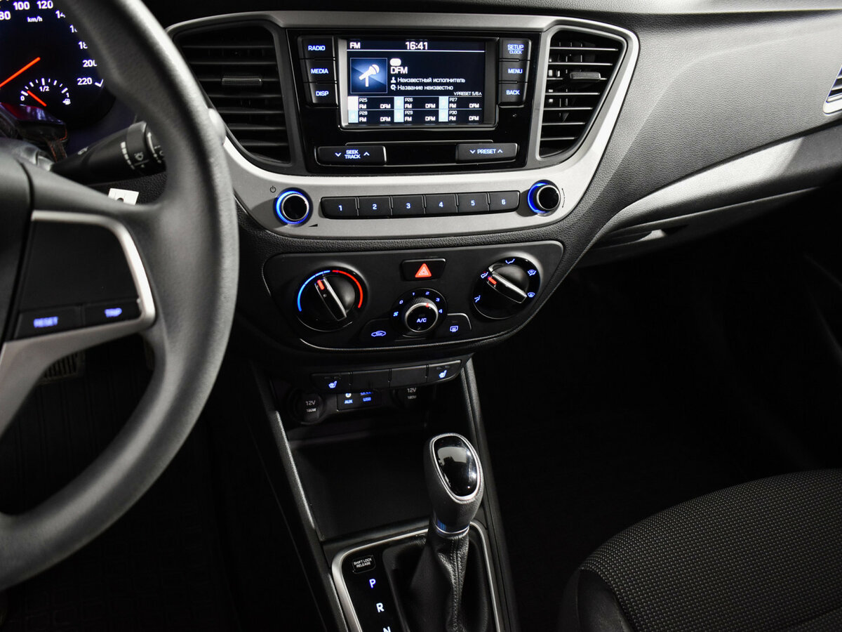 Hyundai Solaris с пробегом — 2017 год. Фото: #14