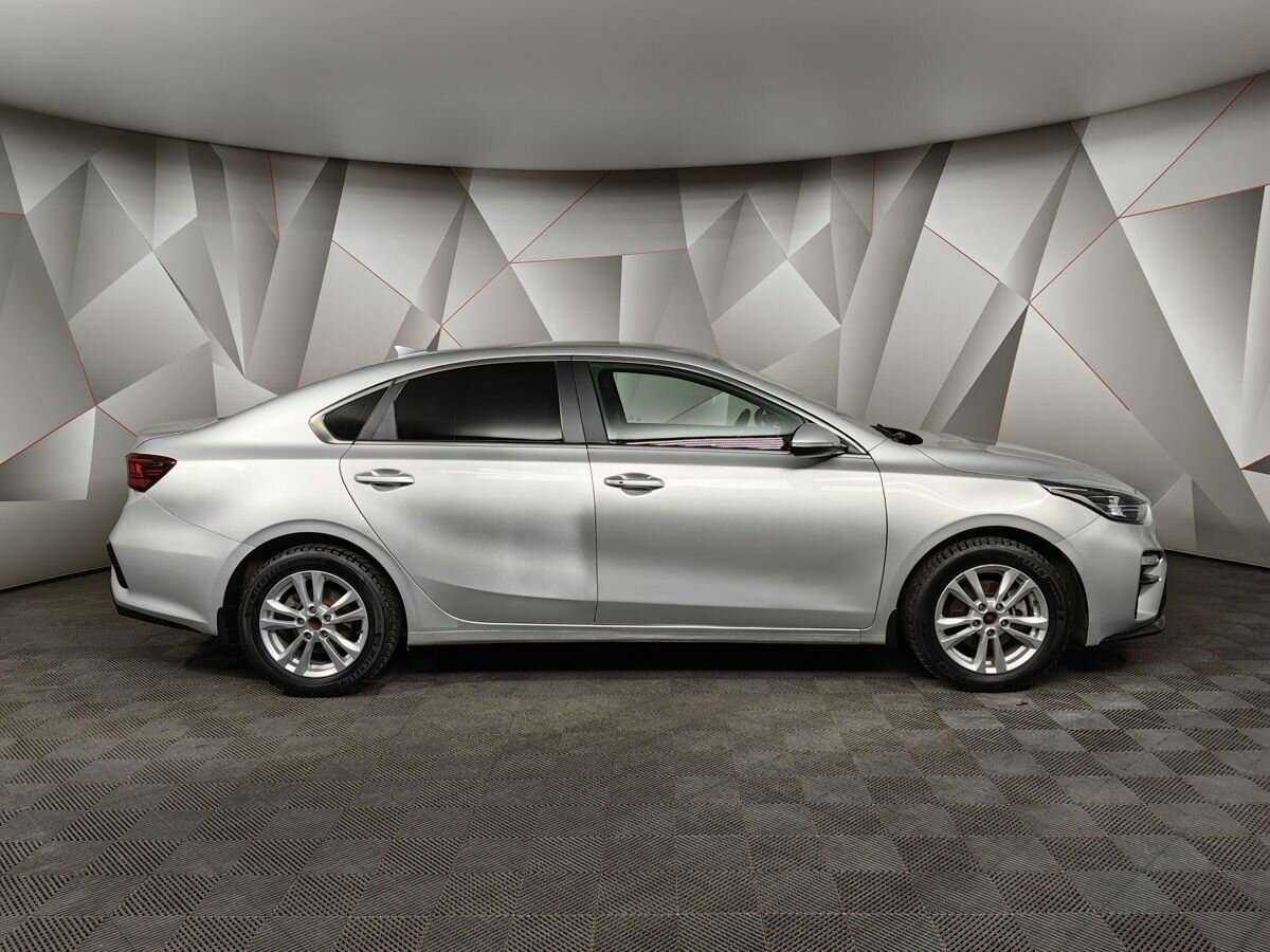 Kia Cerato с пробегом — 2019 год. Фото: #5