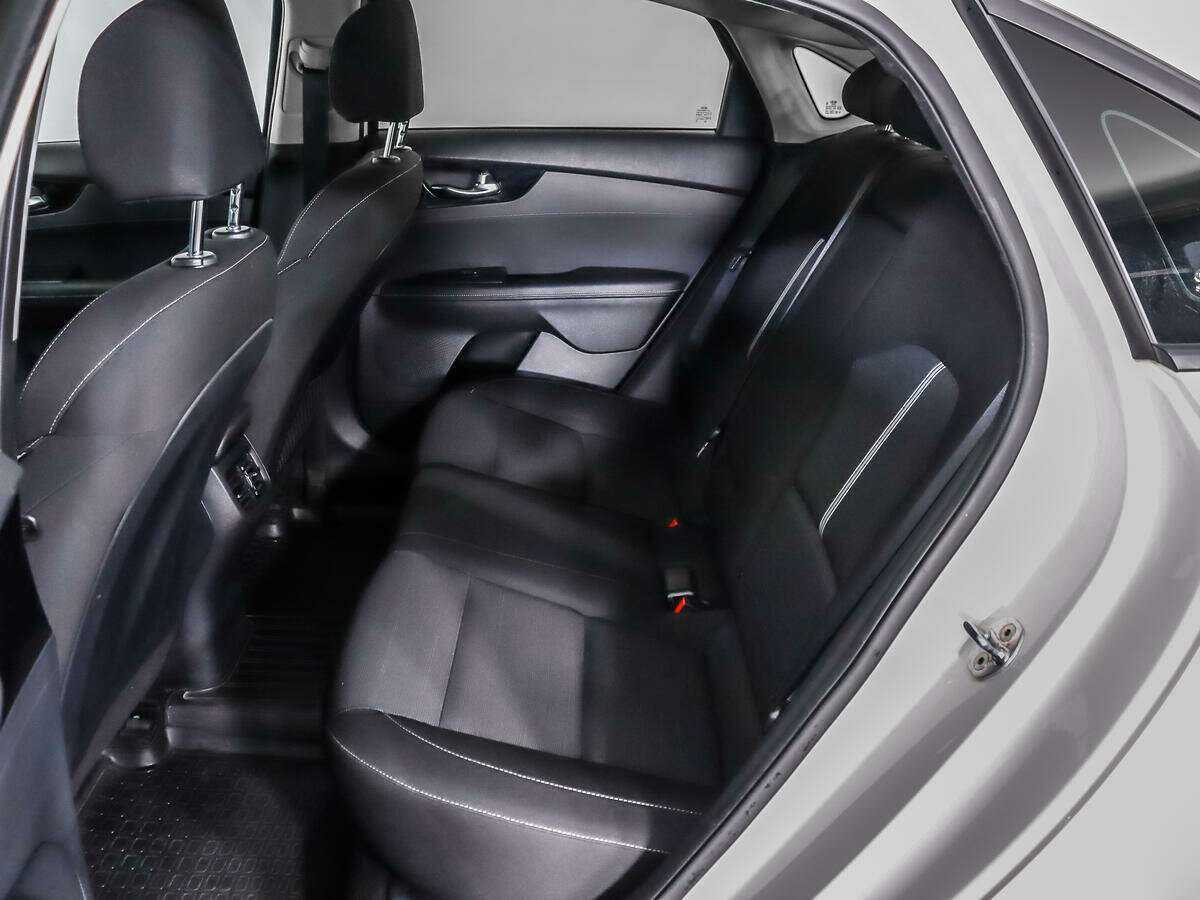 Kia Cerato с пробегом — 2018 год. Фото: #9