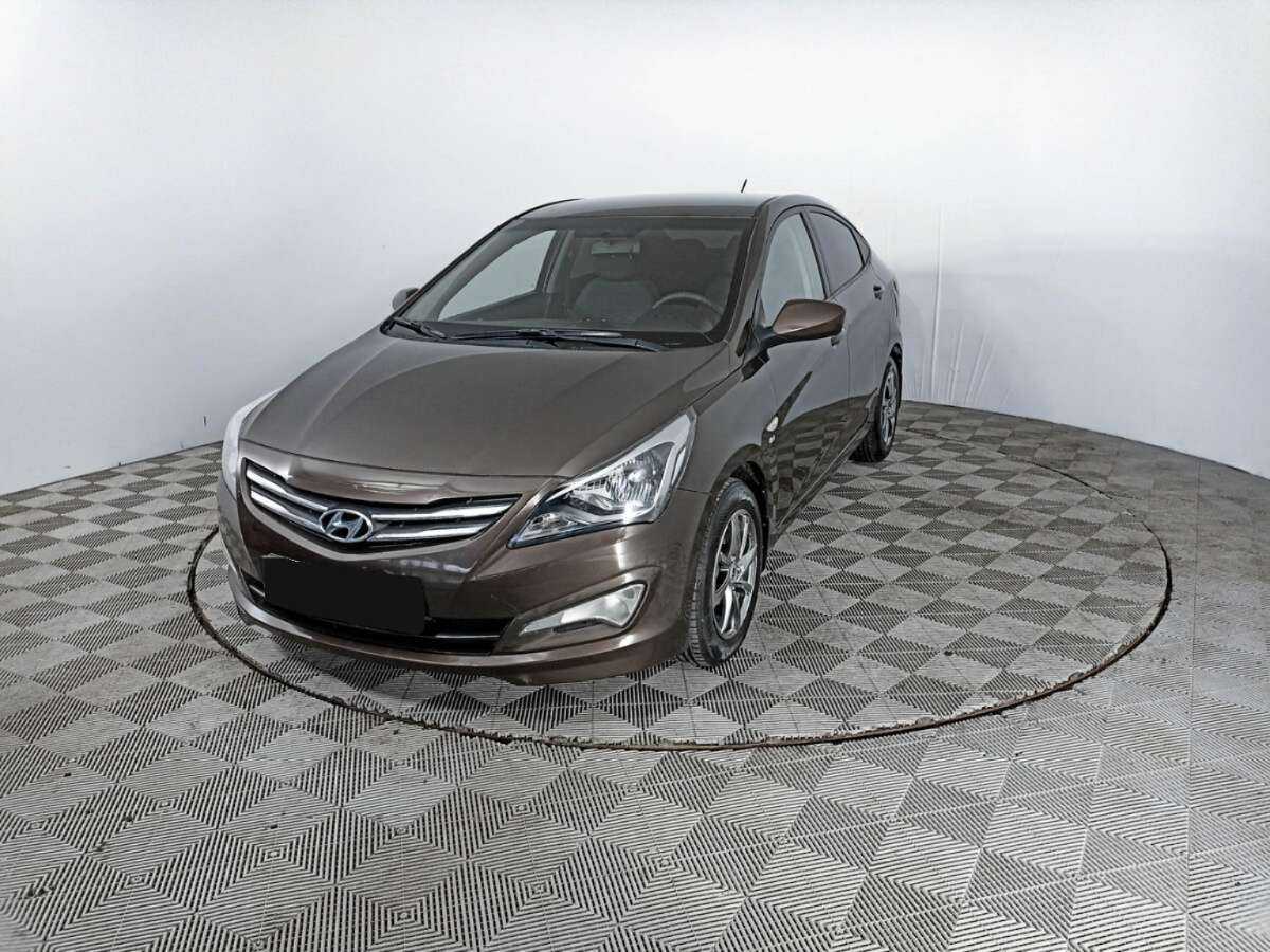Hyundai Solaris с пробегом — 2015 год. Посмотреть фото