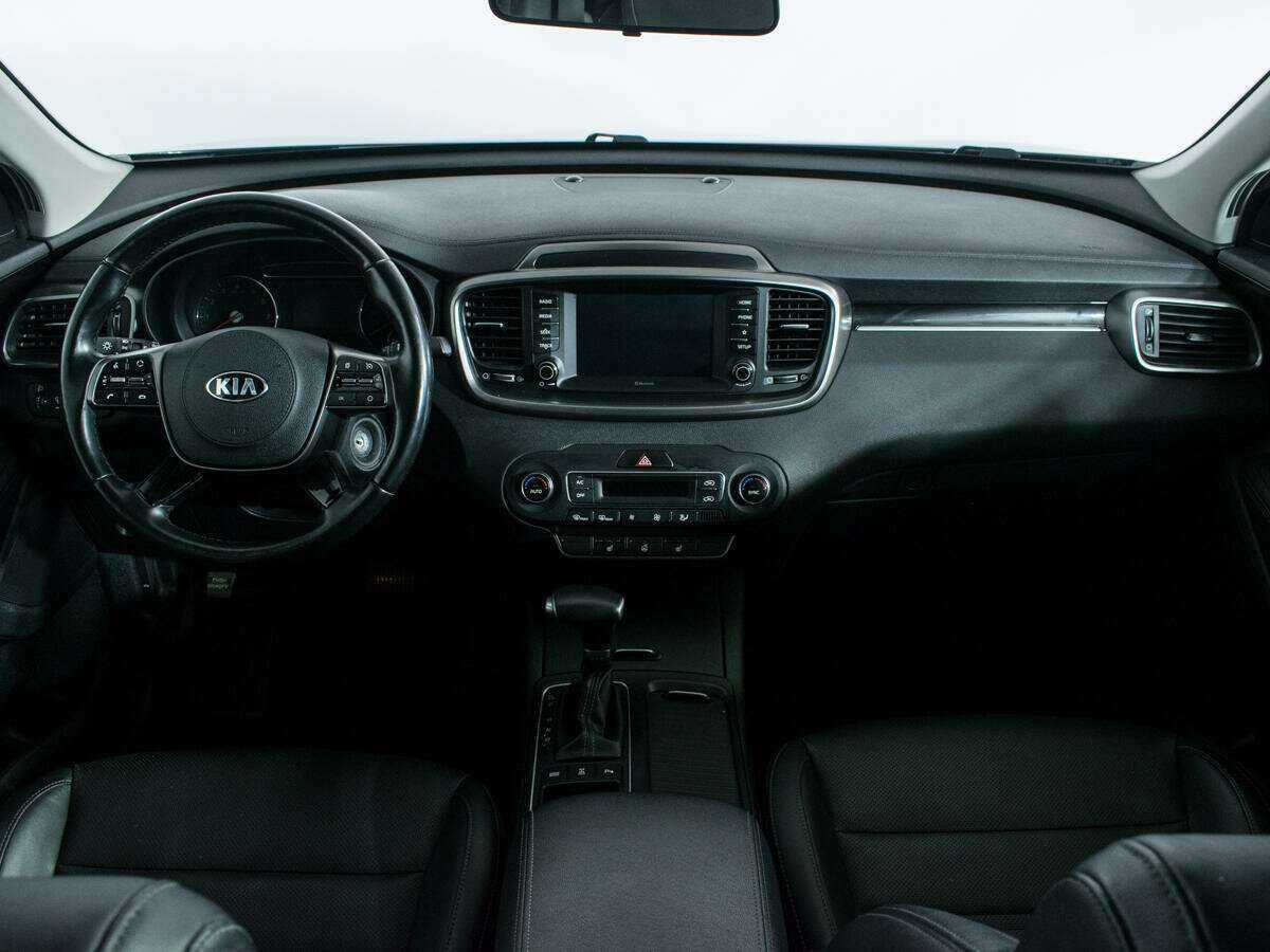 Kia Sorento с пробегом — 2019 год. Фото: #11