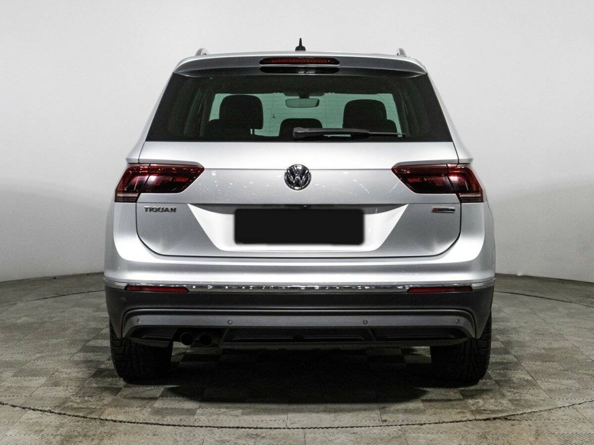 Volkswagen Tiguan с пробегом — 2018 год. Фото: #4