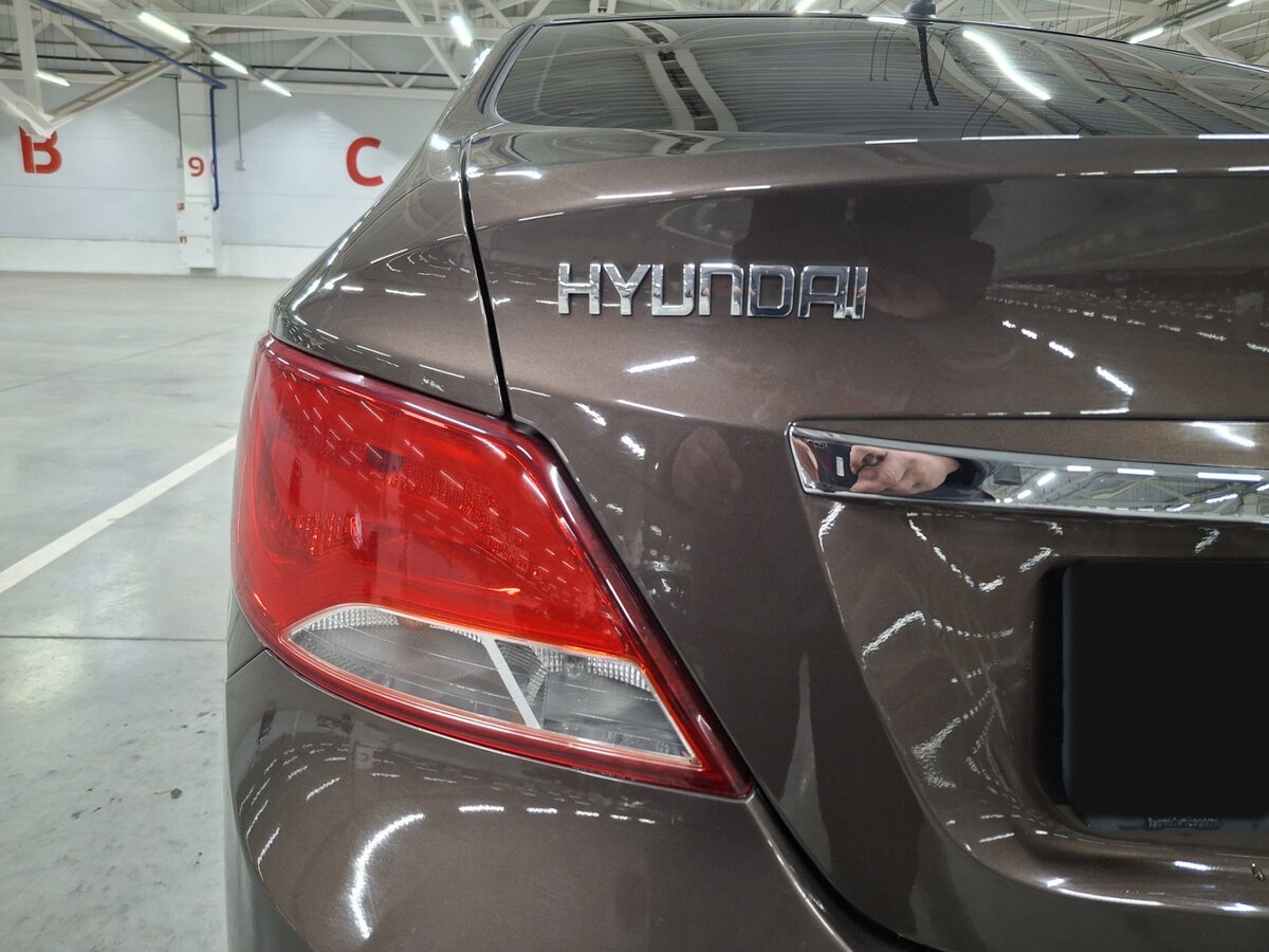 Hyundai Solaris с пробегом — 2015 год. Фото: #8