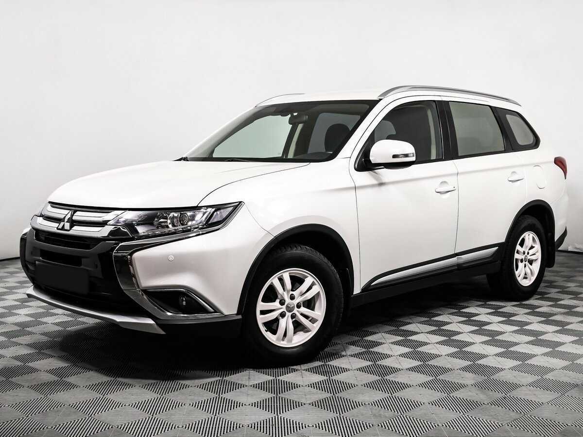 Mitsubishi Outlander с пробегом — 2017 год. Фото: #0