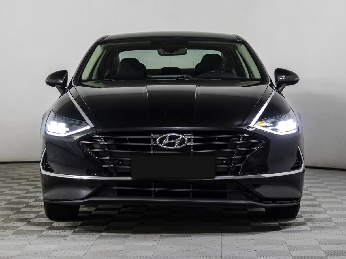 Hyundai Sonata с пробегом — 2020 год. Фото: #1