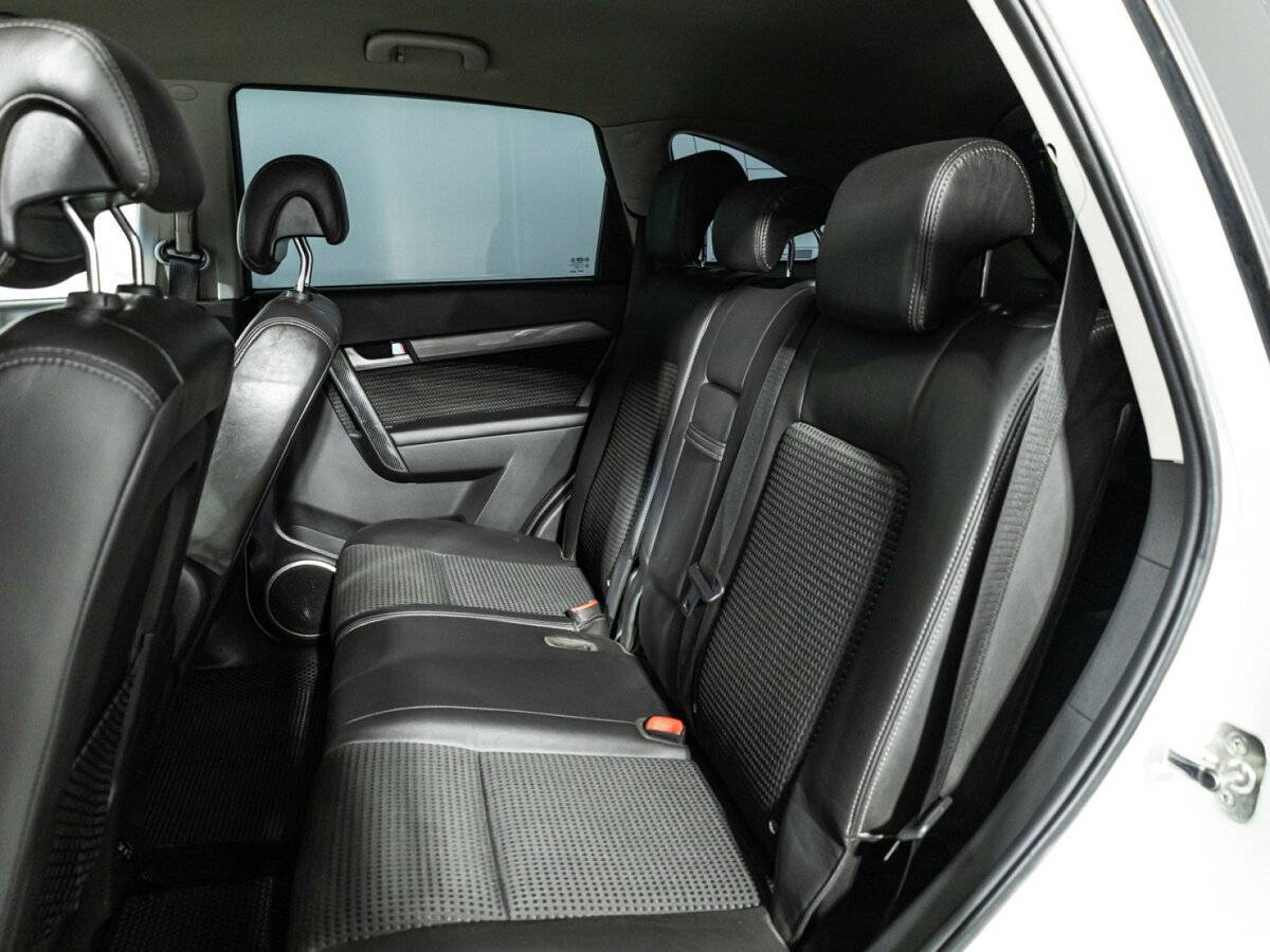 Chevrolet Captiva с пробегом — 2012 год. Фото: #7