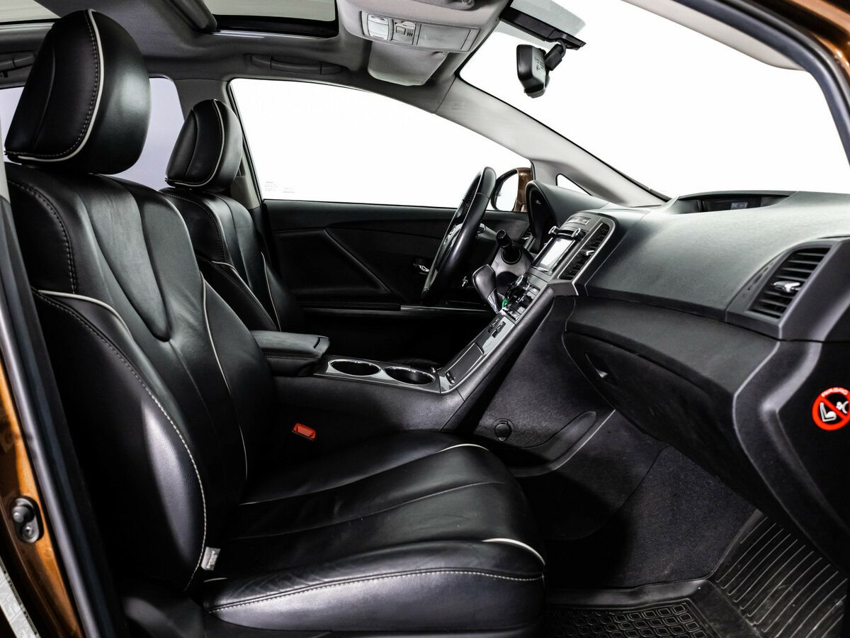 Toyota Venza с пробегом — 2013 год. Фото: #16