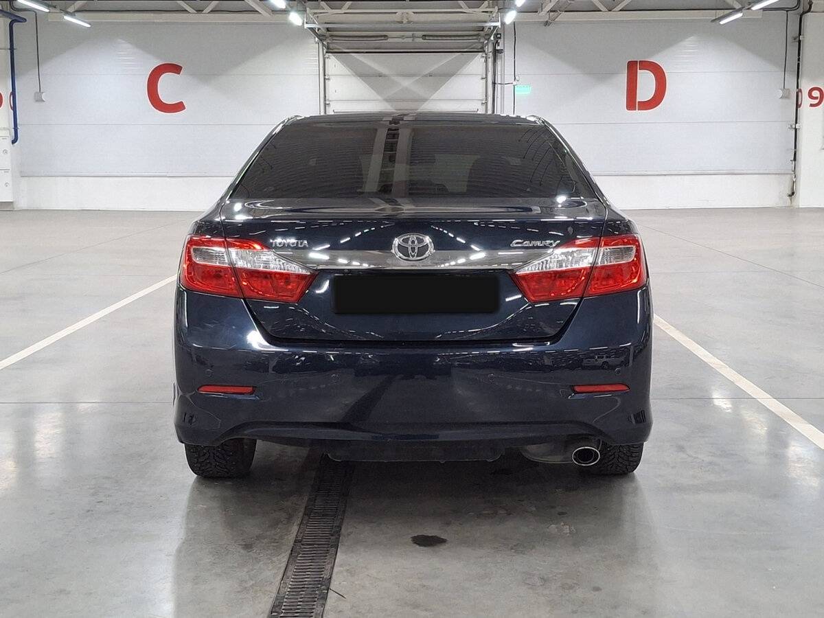 Toyota Camry с пробегом — 2014 год. Фото: #5