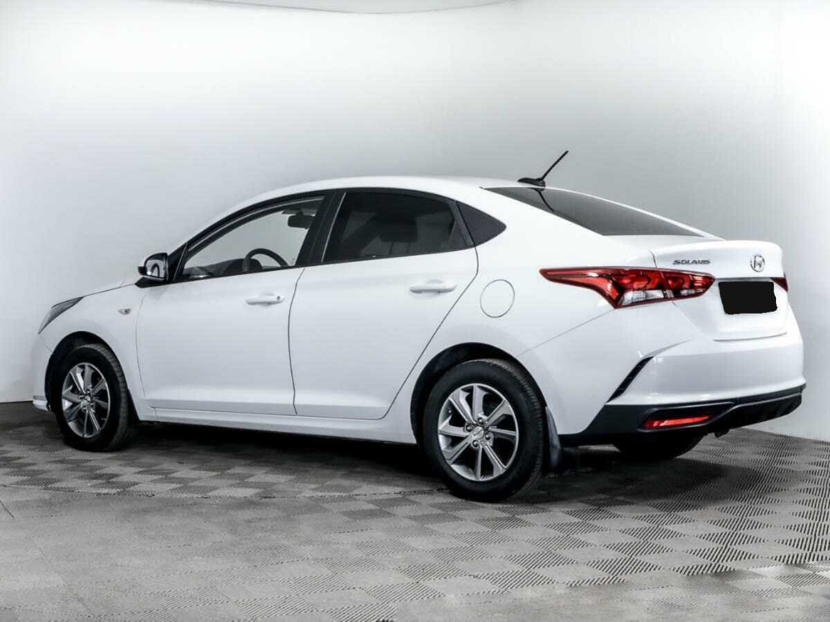 Hyundai Solaris с пробегом — 2021 год. Фото: #5
