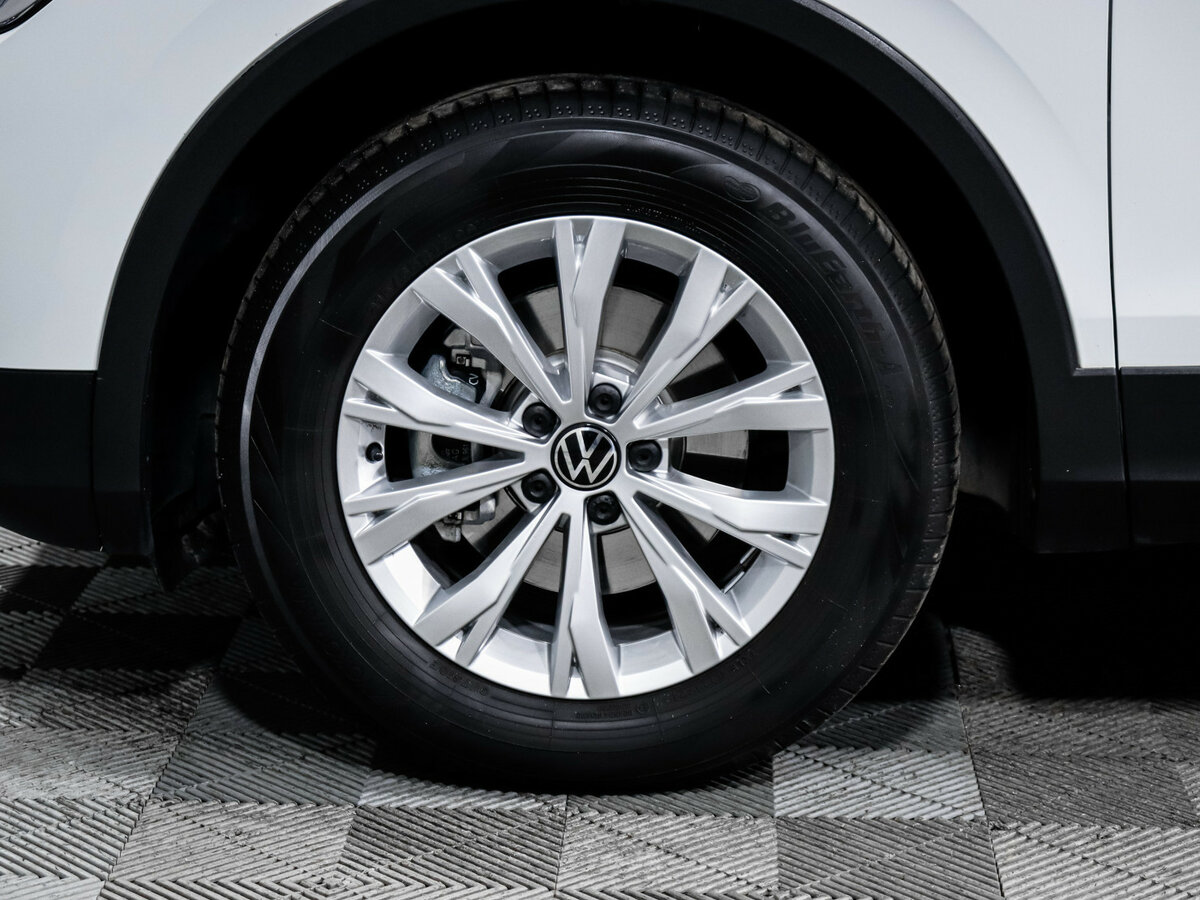 Volkswagen Tiguan с пробегом — 2021 год. Фото: #13