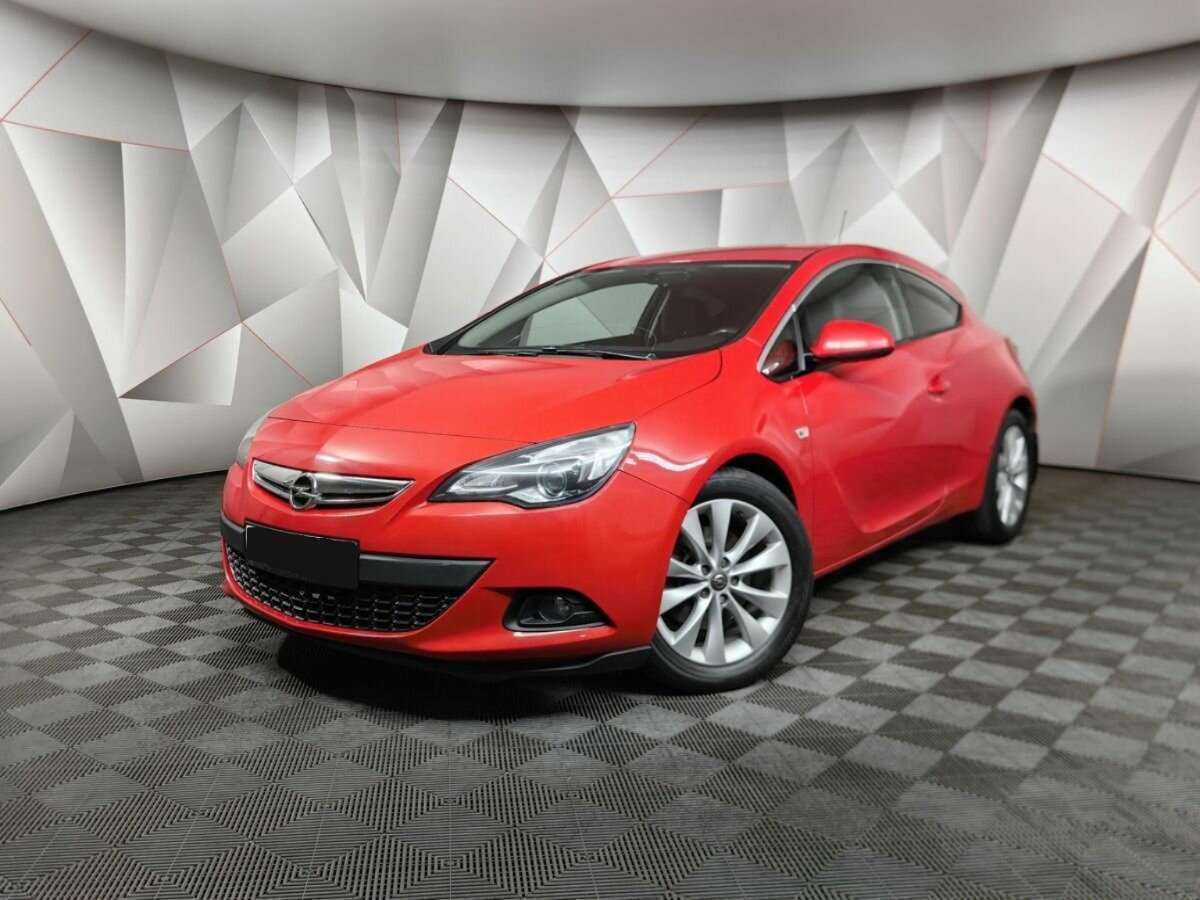Opel Astra с пробегом — 2012 год. Посмотреть фото