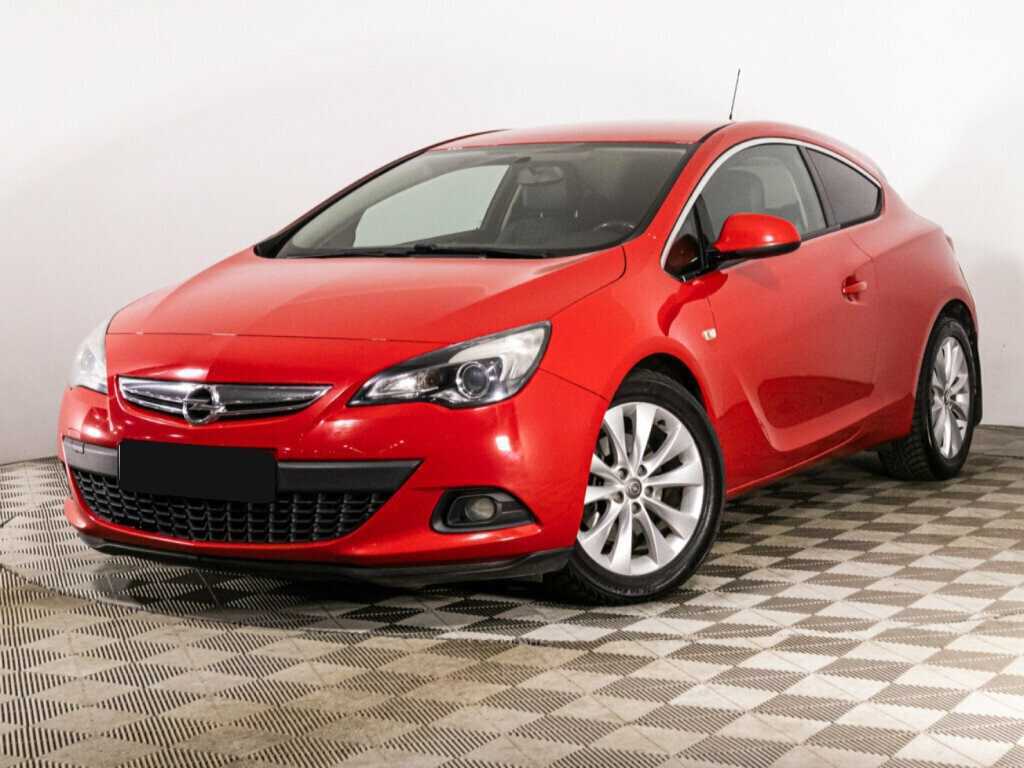 Opel Astra с пробегом — 2012 год. Фото: #0