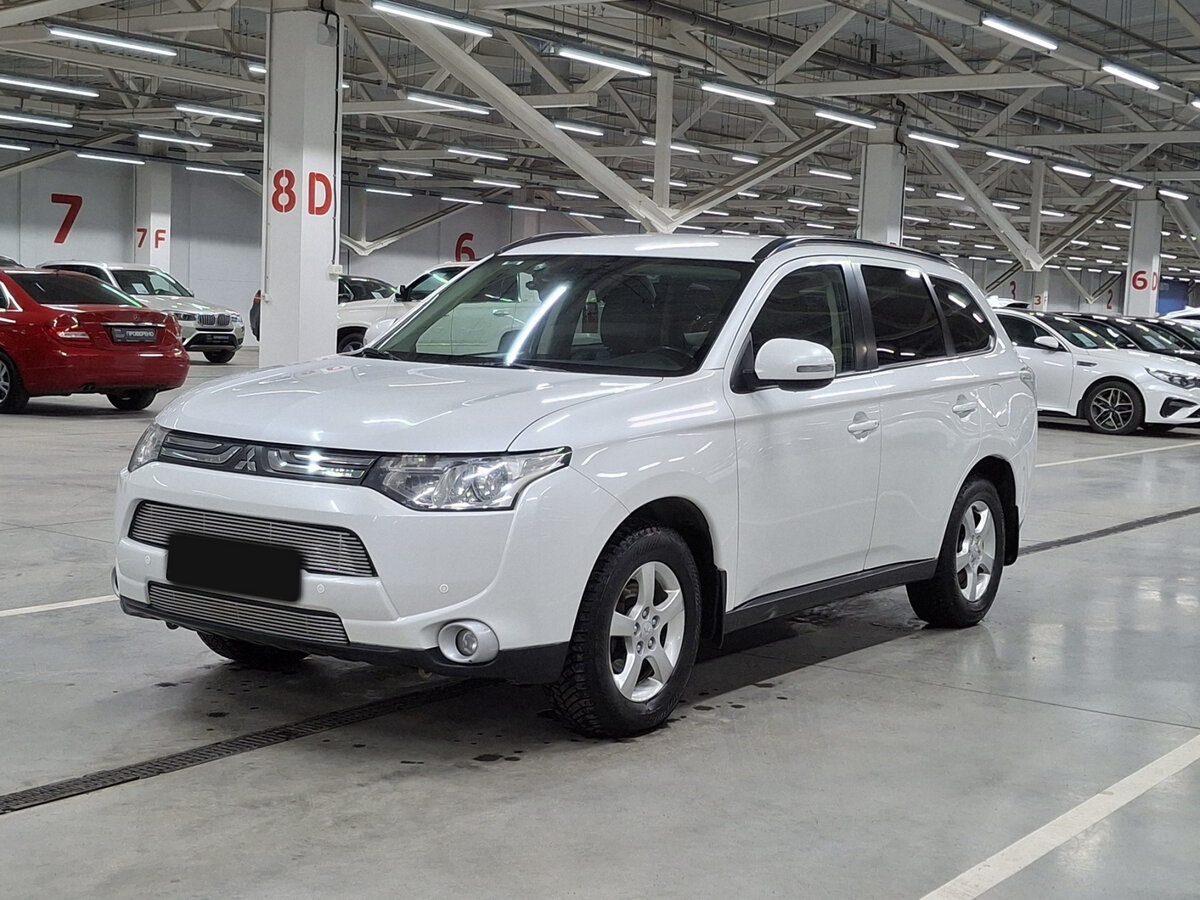 Mitsubishi Outlander с пробегом — 2013 год. Посмотреть фото