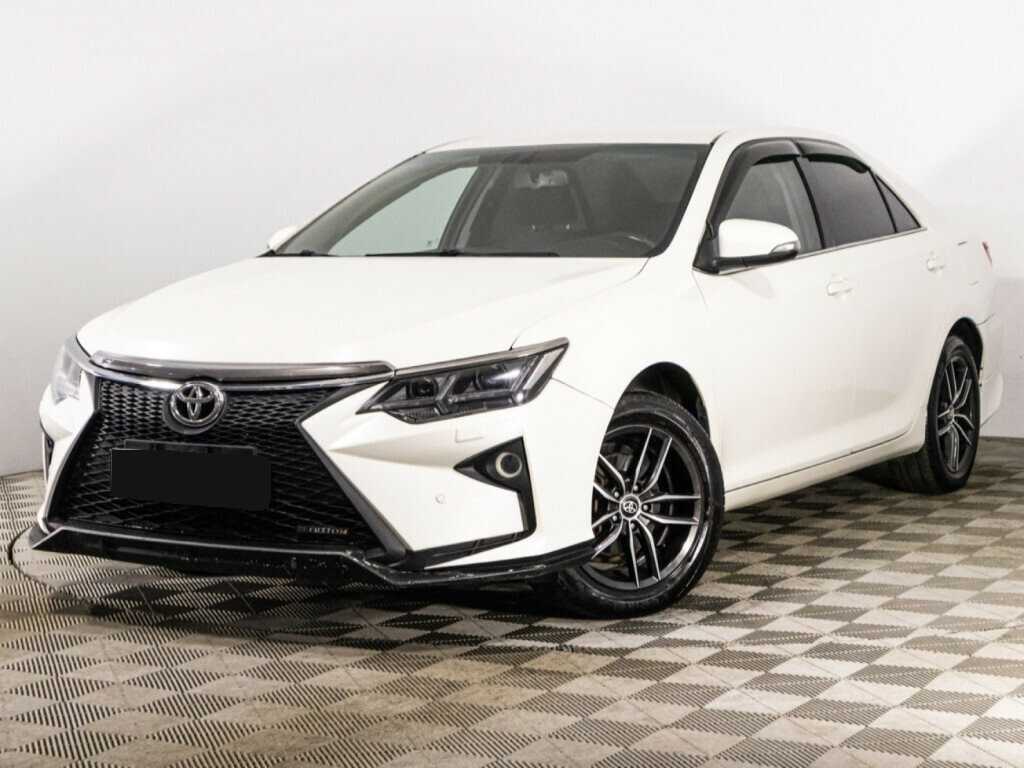 Toyota Camry с пробегом — 2018 год. Посмотреть фото