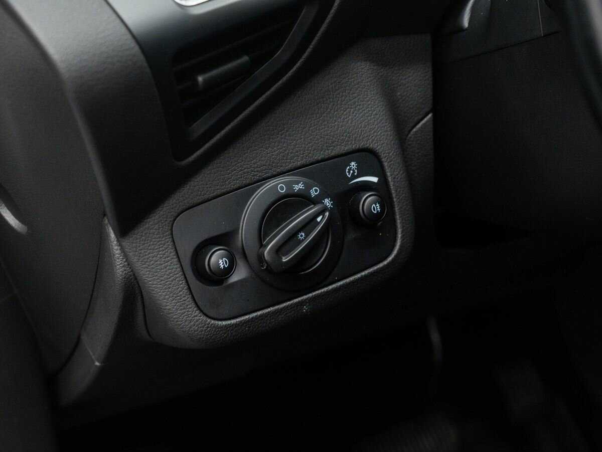Ford Kuga с пробегом — 2017 год. Фото: #17