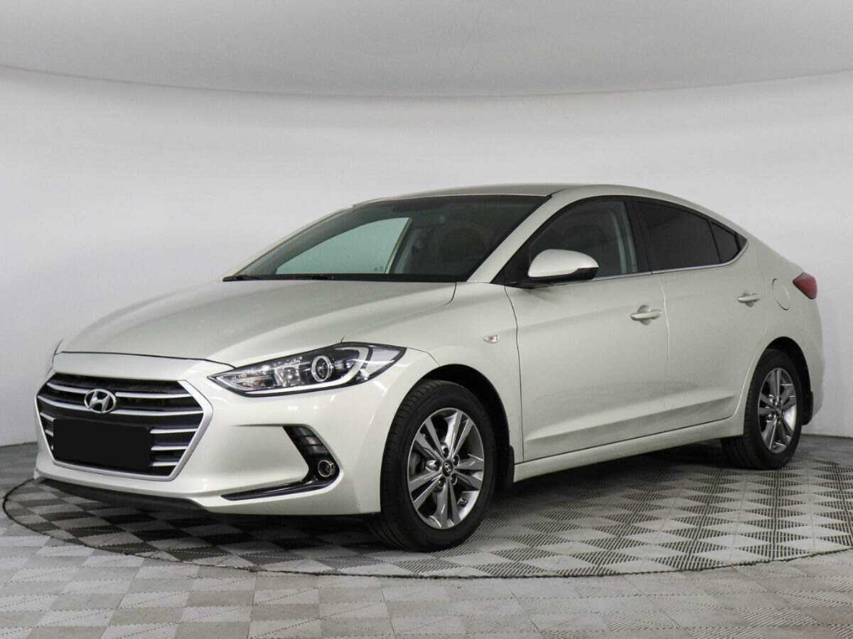 Hyundai Elantra с пробегом — 2017 год. Фото: #0