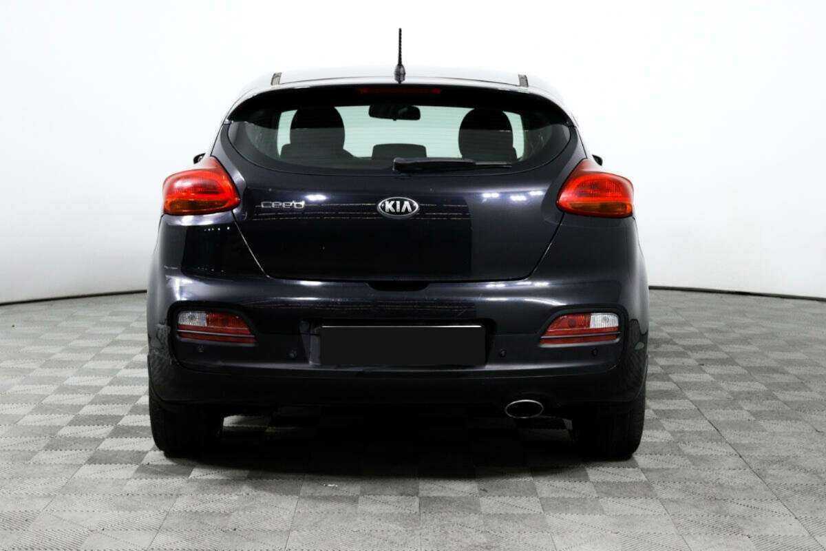 Kia Ceed с пробегом — 2014 год. Фото: #5