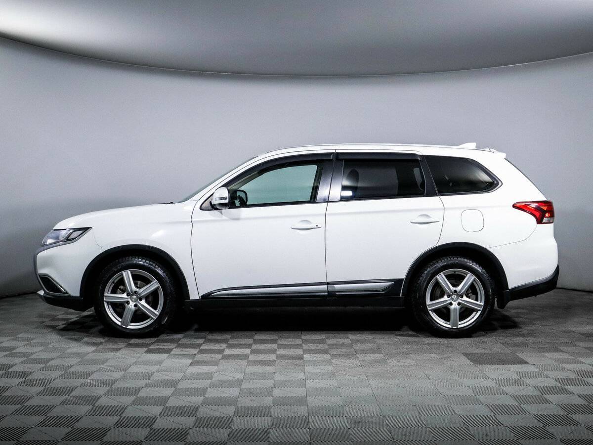 Mitsubishi Outlander с пробегом — 2018 год. Фото: #7