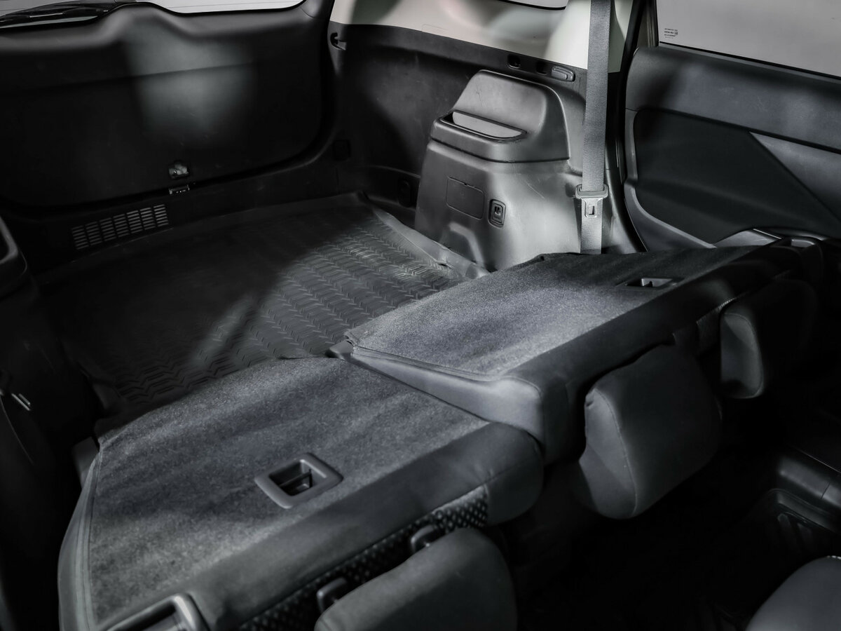 Mitsubishi Outlander с пробегом — 2020 год. Фото: #25