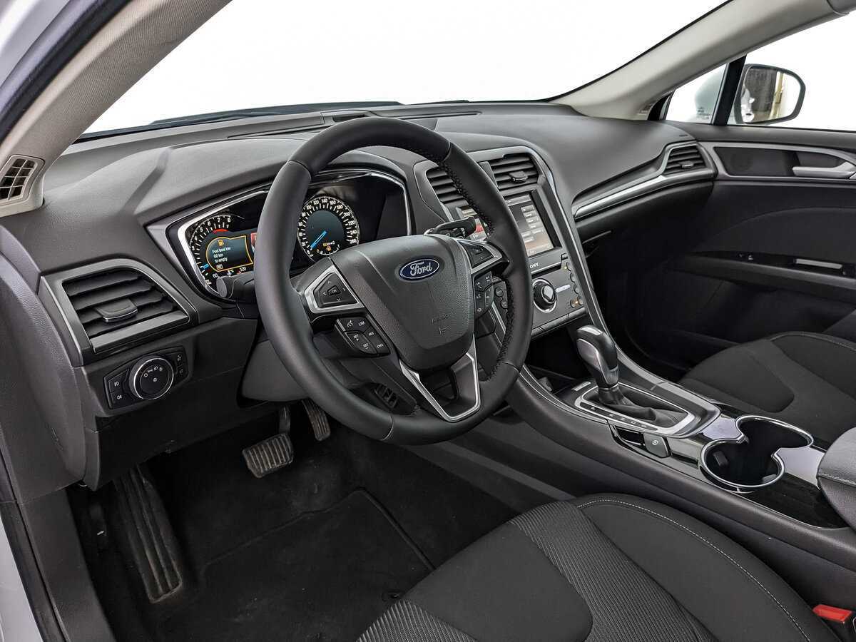 Ford Mondeo с пробегом — 2016 год. Фото: #10