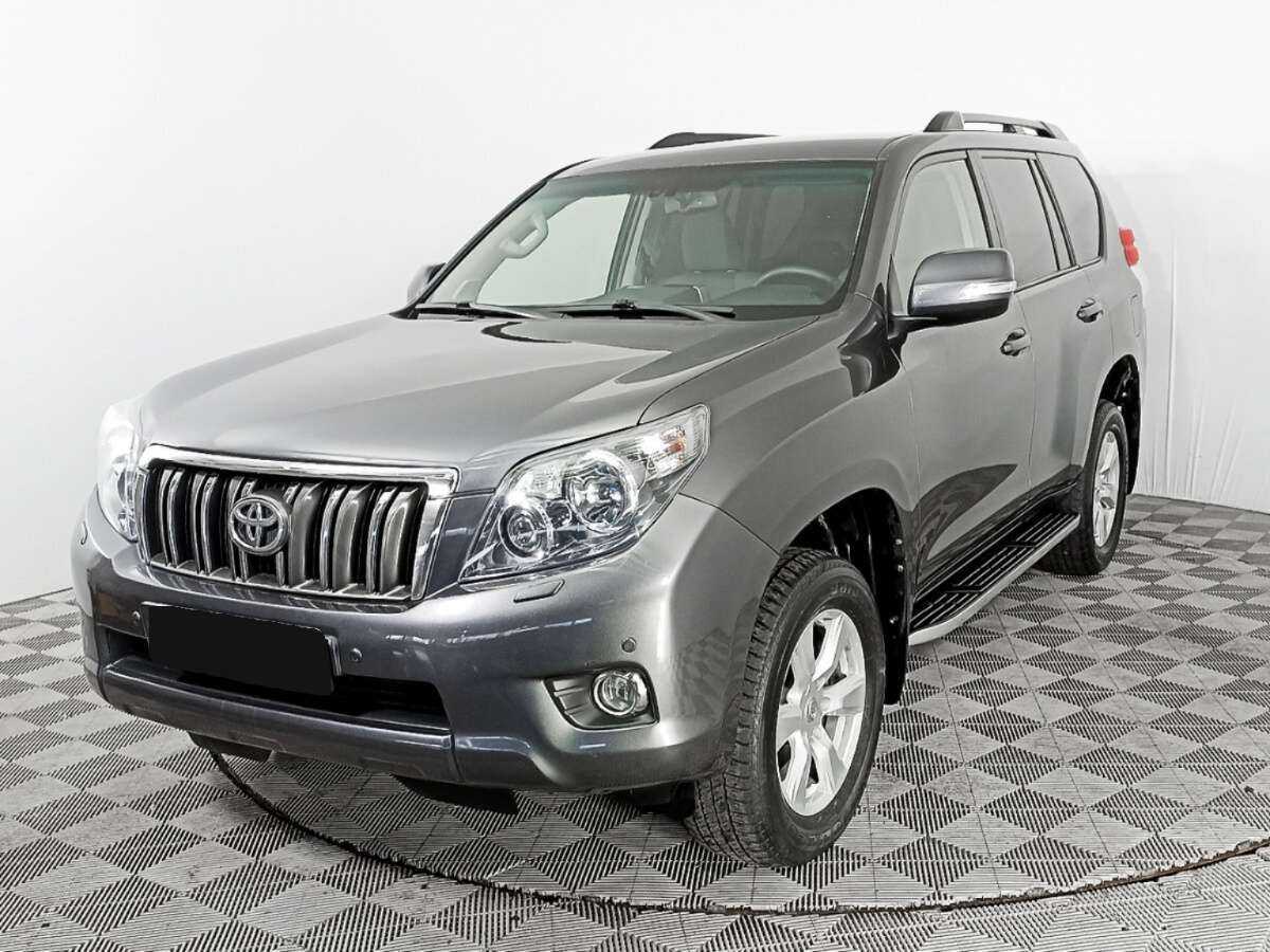 Toyota Land Cruiser Prado с пробегом — 2012 год. Посмотреть фото