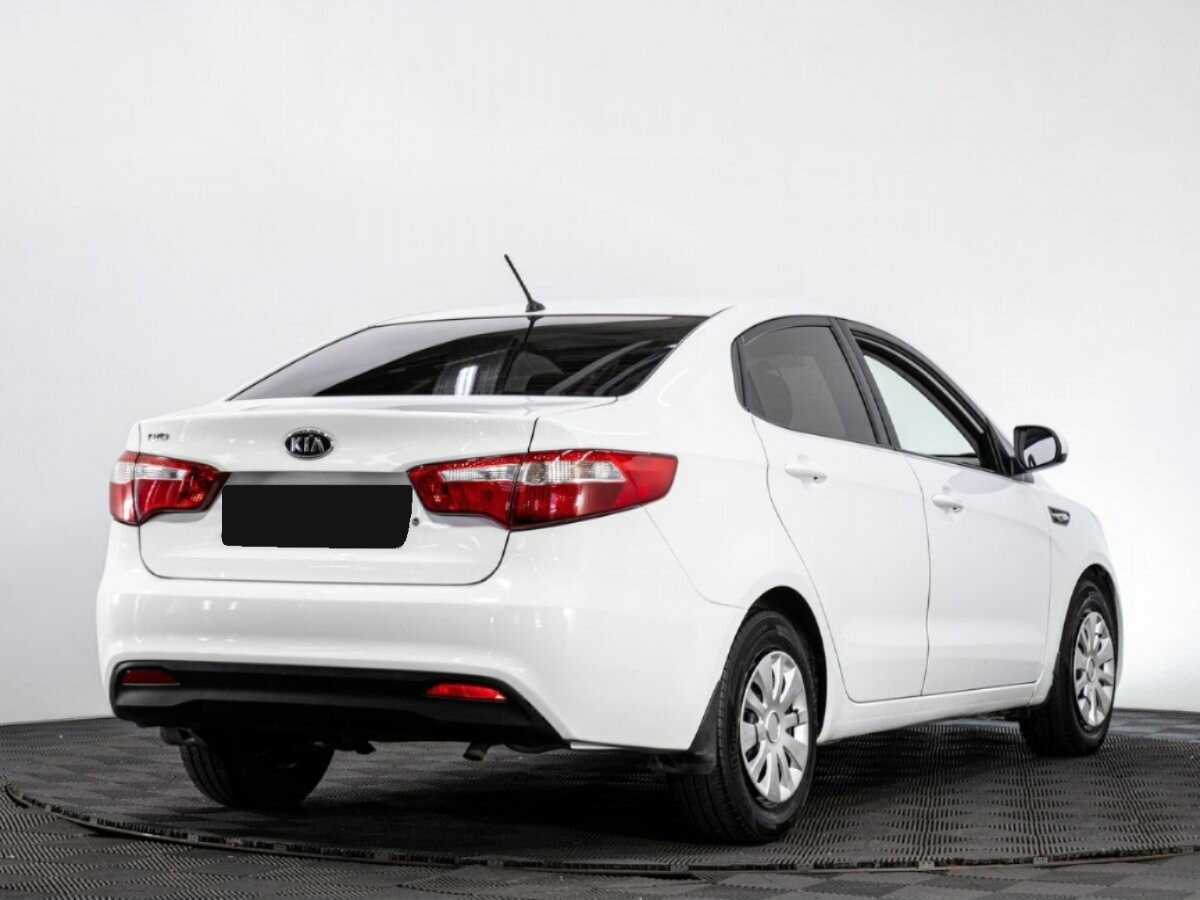 Kia Rio с пробегом — 2012 год. Фото: #3