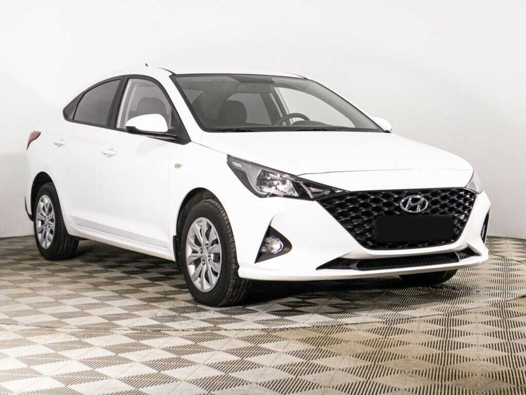 Hyundai Solaris с пробегом — 2022 год. Фото: #2
