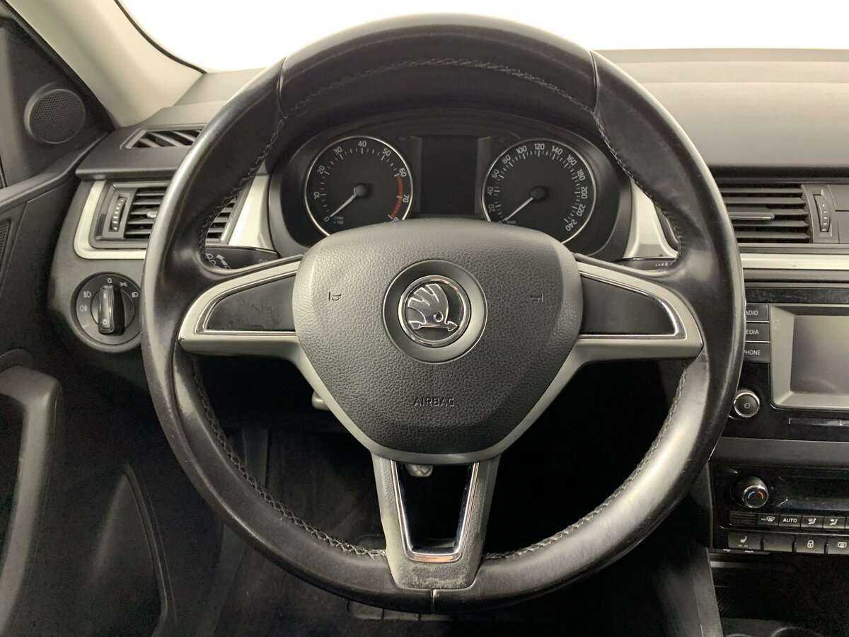 Skoda Rapid с пробегом — 2017 год. Фото: #13