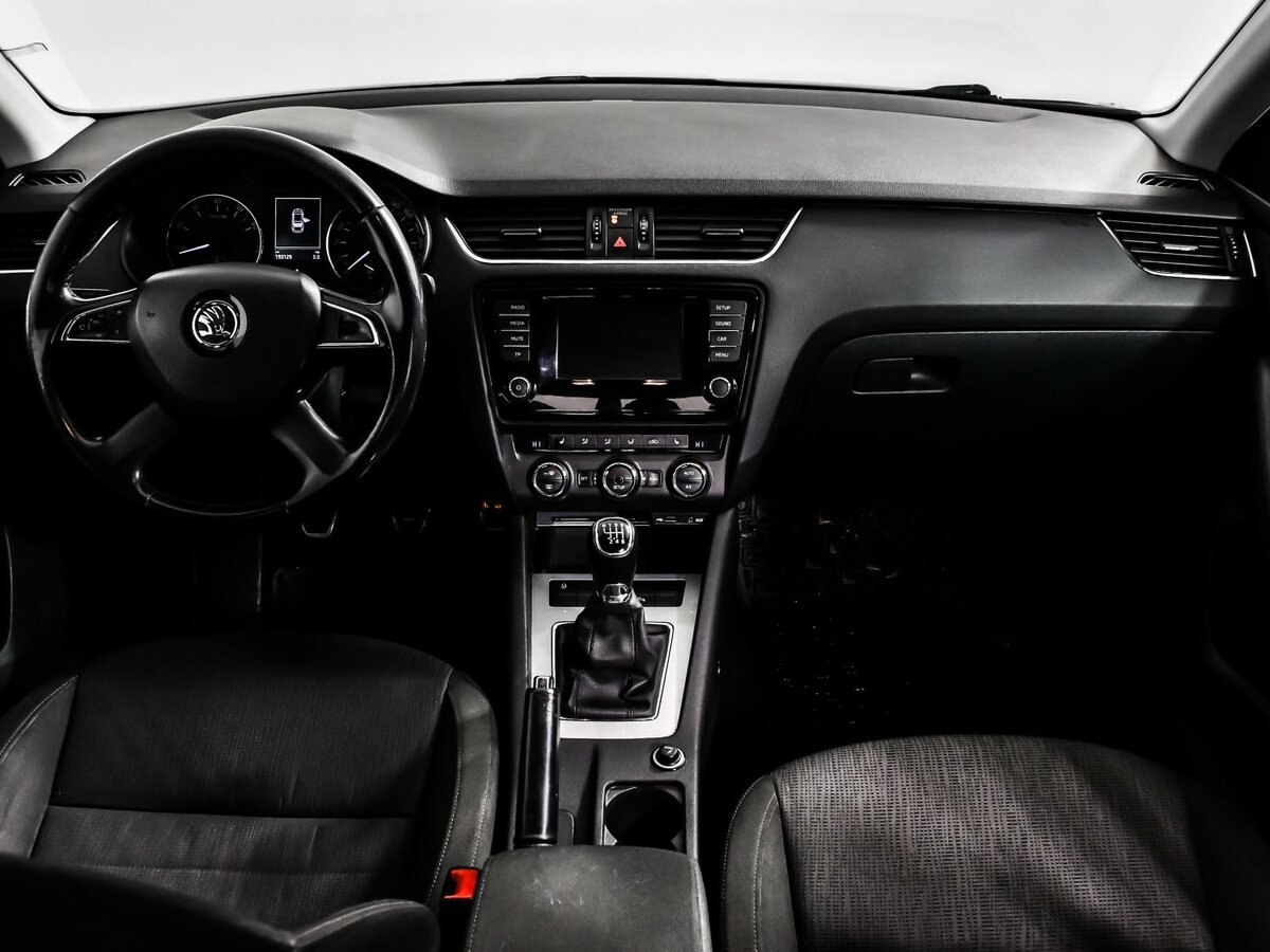 Skoda Octavia с пробегом — 2014 год. Фото: #11