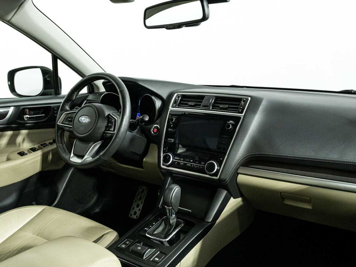 Subaru Outback с пробегом — 2018 год. Фото: #8
