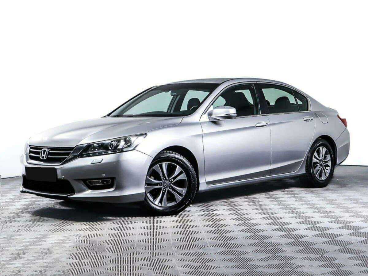 Honda Accord с пробегом — 2013 год. Посмотреть фото