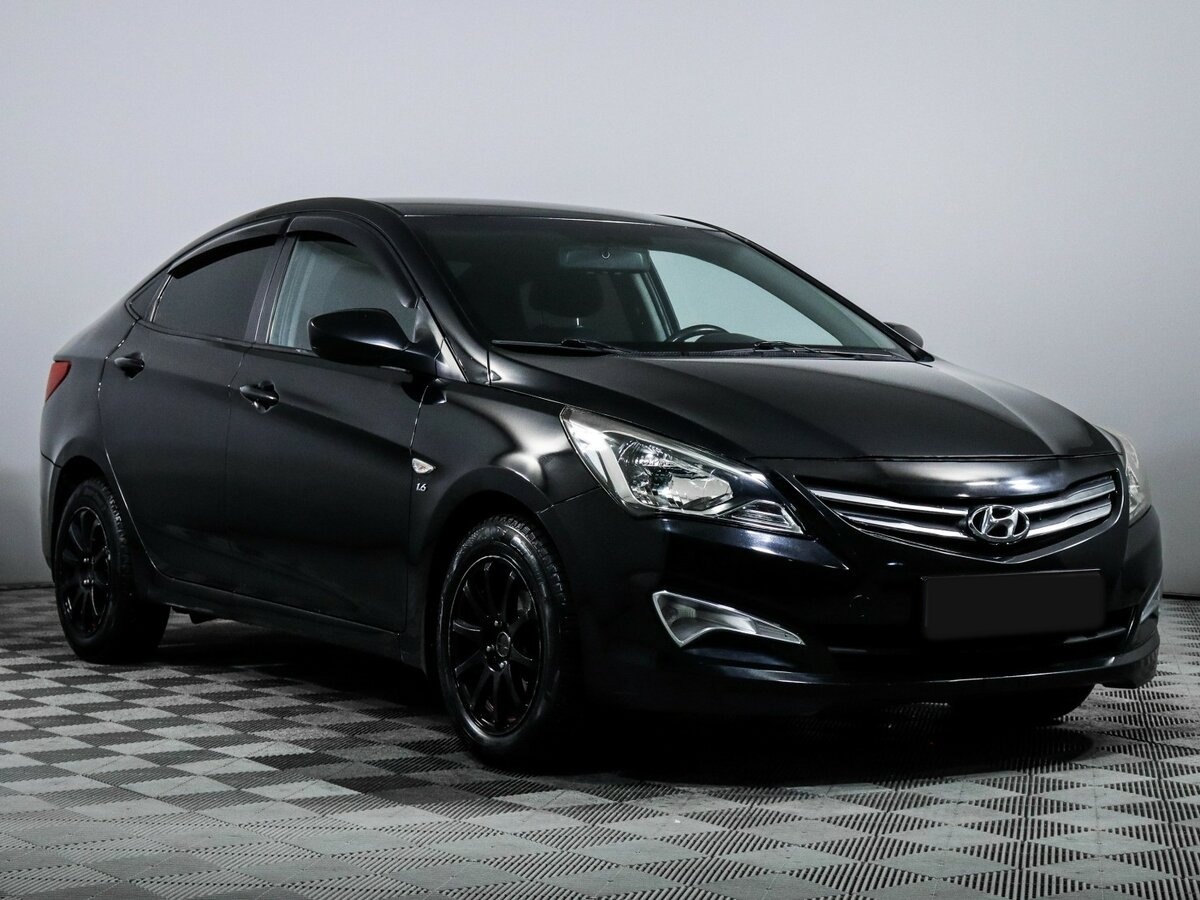 Hyundai Solaris с пробегом — 2015 год. Фото: #2