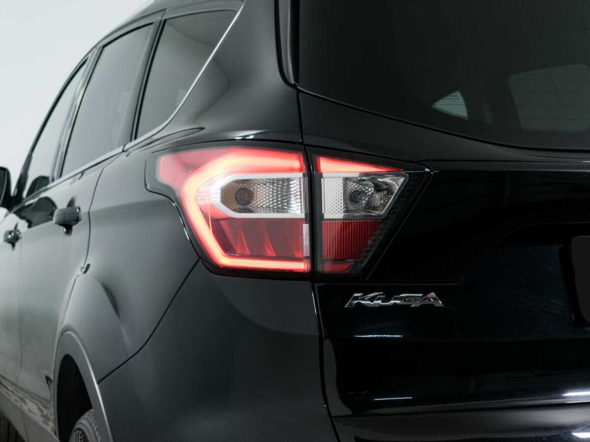 Ford Kuga с пробегом — 2017 год. Фото: #15