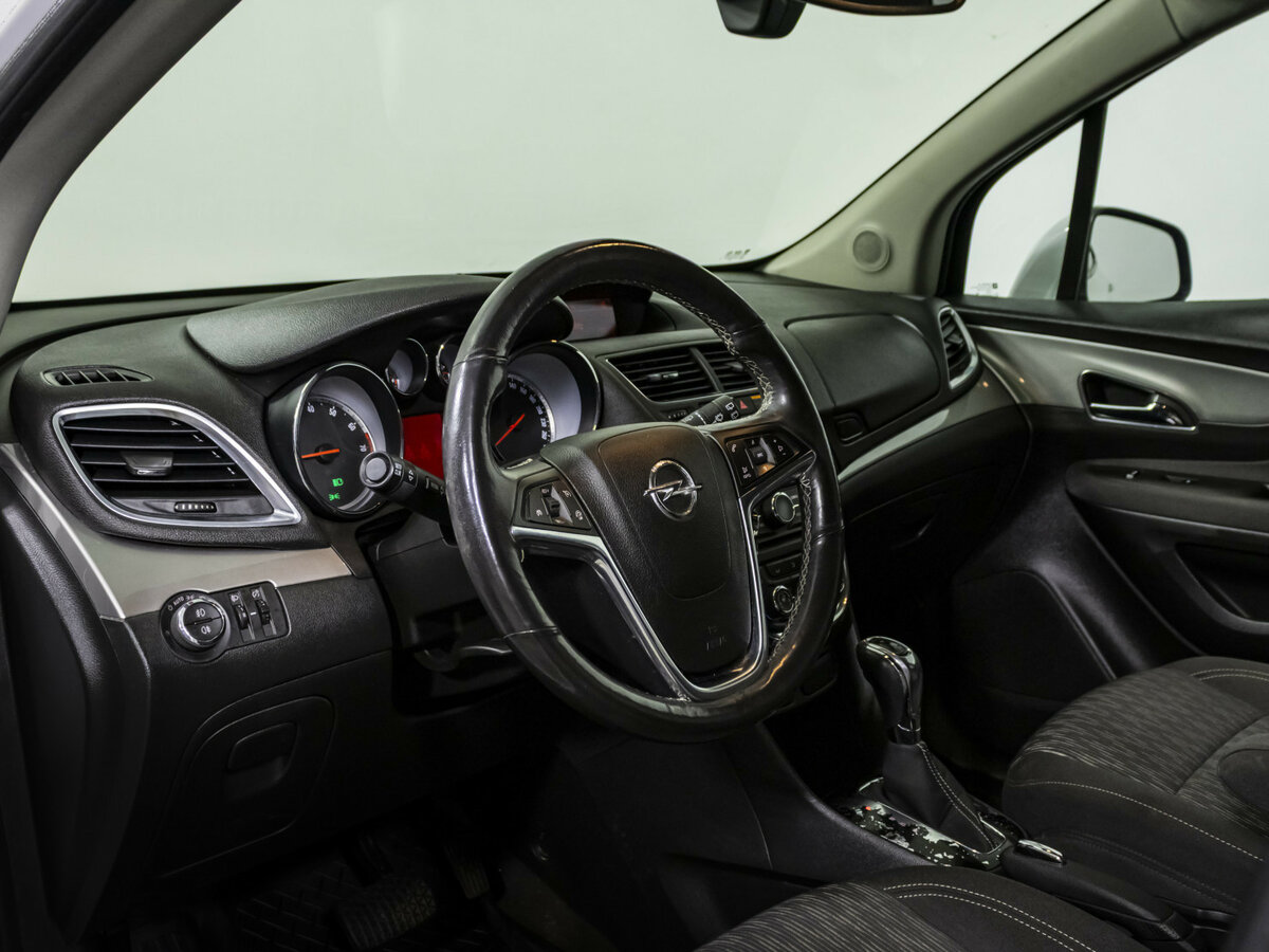 Opel Mokka с пробегом — 2013 год. Фото: #7