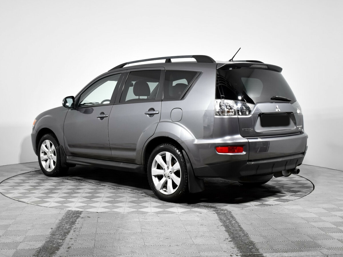 Mitsubishi Outlander с пробегом — 2012 год. Фото: #5