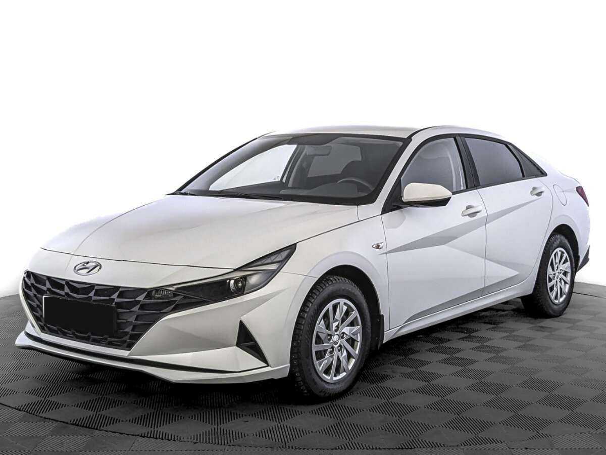 Hyundai Elantra с пробегом — 2022 год. Фото: #0