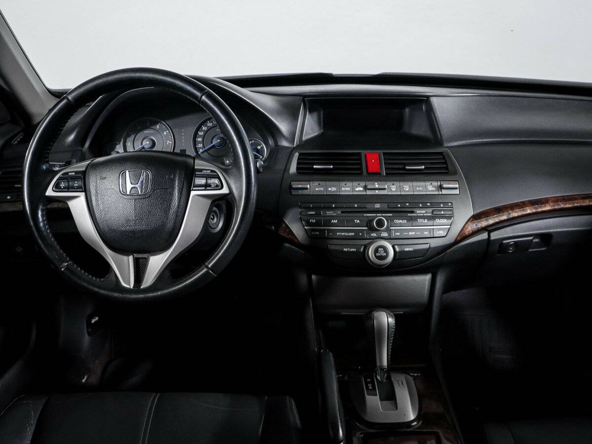 Honda Crosstour с пробегом — 2012 год. Фото: #8